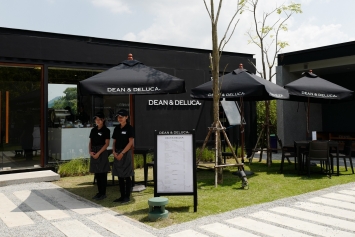 DEAN & DELUCA opens its first pop-up café At Akas Khao Yai development