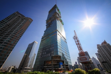 PACE announces successful topping off of MahaNakhon at 77th floor (314 metres)